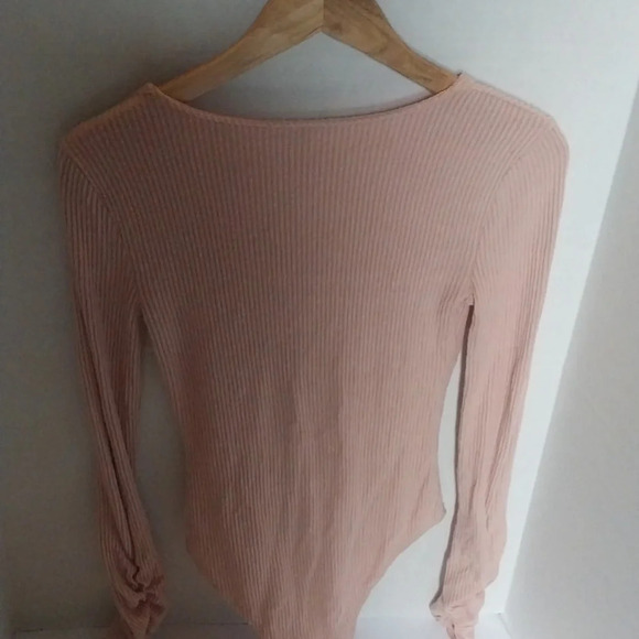 Free People Intimately Long Sleeve Low Cut Ribbed Rusched Bodysuit Size M - Picture 8 of 8